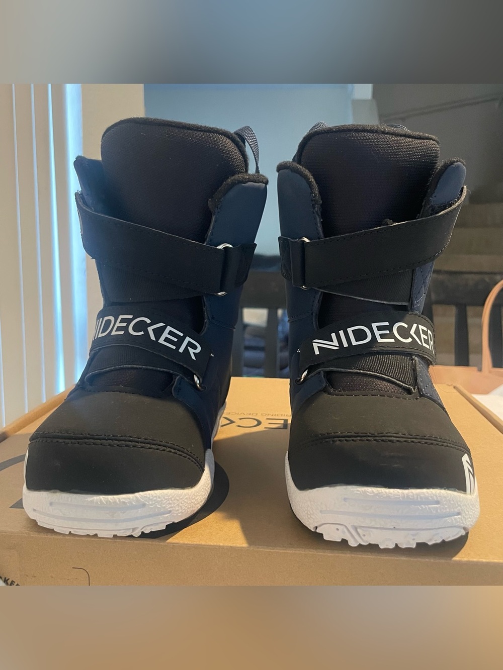 Nidecker Micron Mini Kids Snowboard Boots Blue  Size 11C/12C New